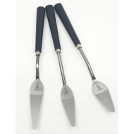 مجموعة 3 سكين رقم 3,6,7 للخلط والرسم بالزيت والأكريليك نوفل هاي كلاس الأحترافية مسكة خشب اسود ساكورا اليابانية